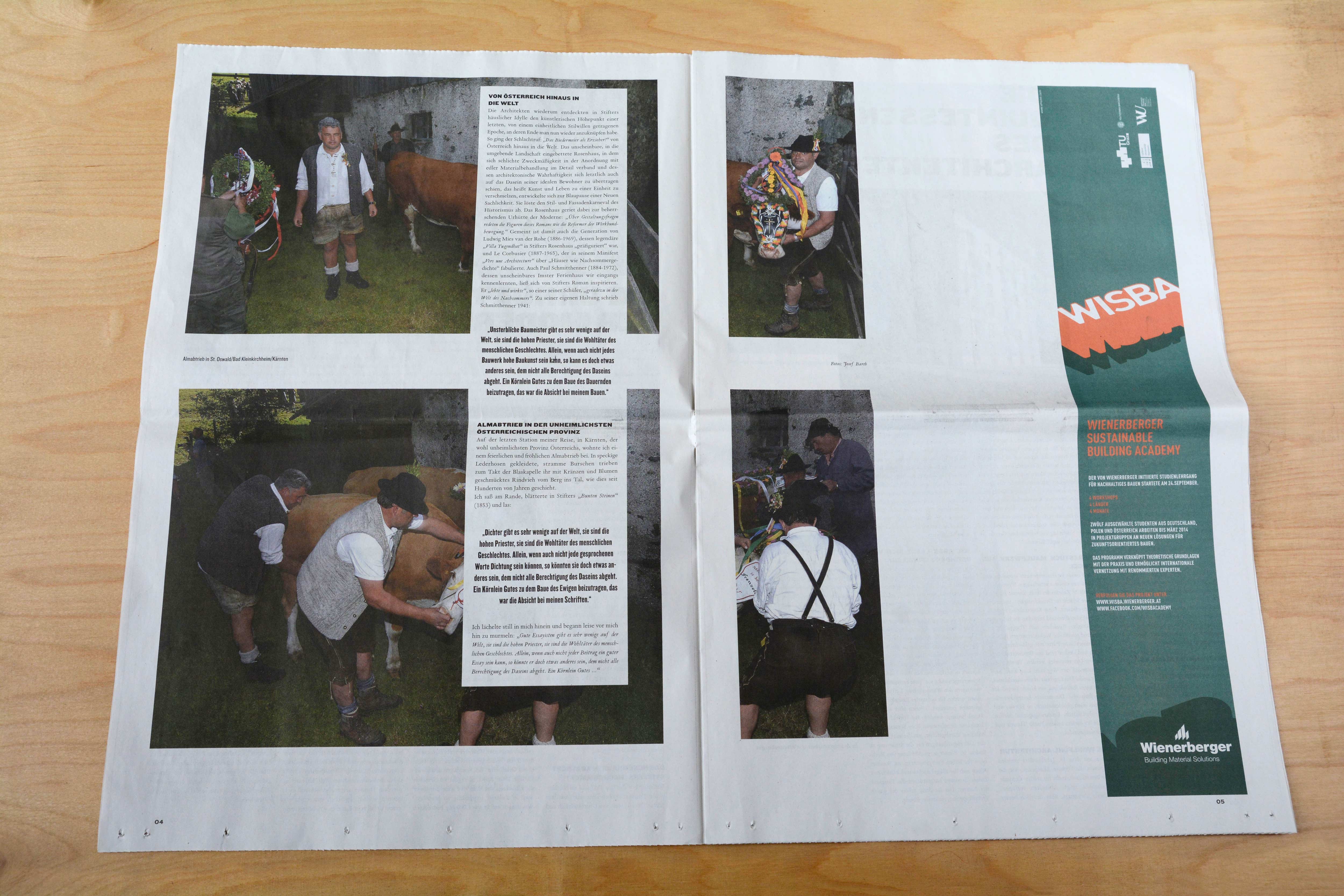 Double page. 2 photos on top of each other stretching horizontally over 2/3. Narrow textbox overlaying both photos.